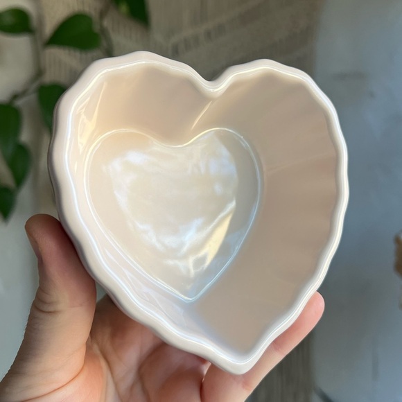 Martha Stewart Everyday Ceramic Heart Dish - Perfect for Valentine’s Day - 4x4” - Picture 8 of 10